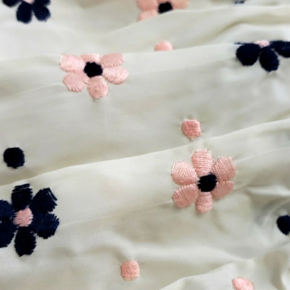 Vintage 50s Half Slip Embroiidered Flowers. Acetate GUC See Pics - Picture 13 of 15